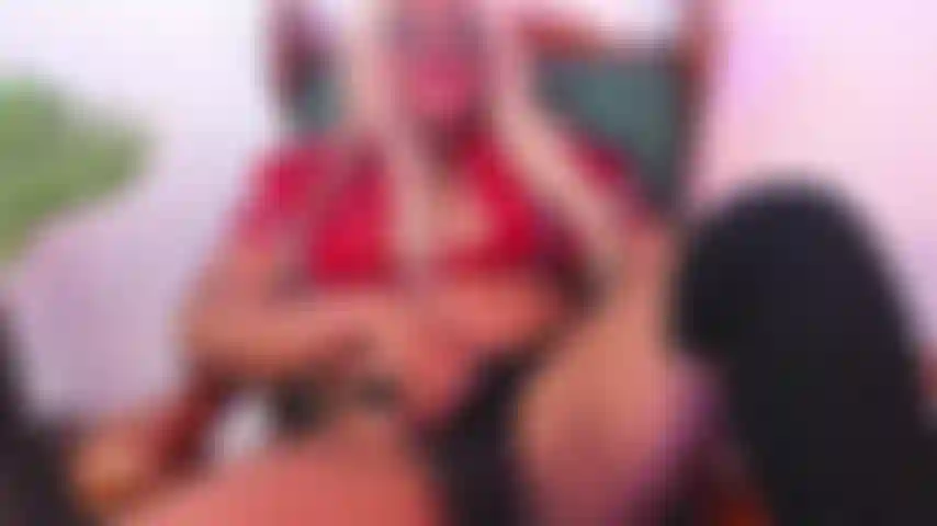 No suelo grabar cosas as pero esta vez pens en ti. En lo que me haces sentir, en cmo se acelera mi respiracin solo imaginndote. Este video no es cualquier cosa es mi forma de decirte te deseo ahora. Gurdalo. Regrsame el favor aunque sea en tus pensamientos ms sucios.