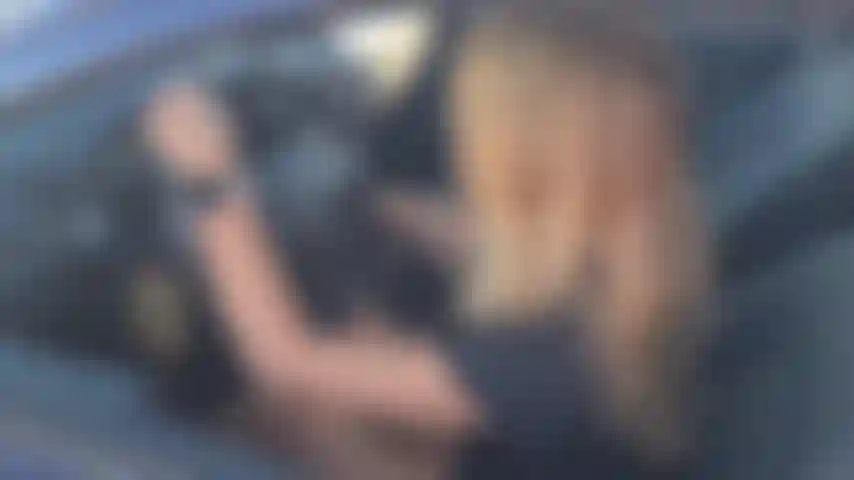 damsell in distress, car dont start, a stranger come and help me , so i let him fuck me and cum on  my ass