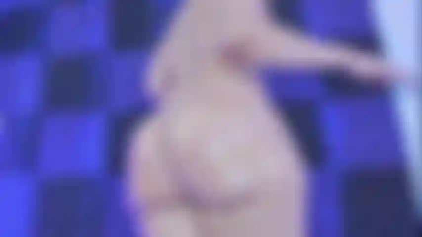 Öl + hintern, eine ausgezeichnete kombination und wenn ich noch mehr hüpfe, desto besser🍑.