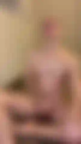 Der sperma isst, mit öl bedeckt.