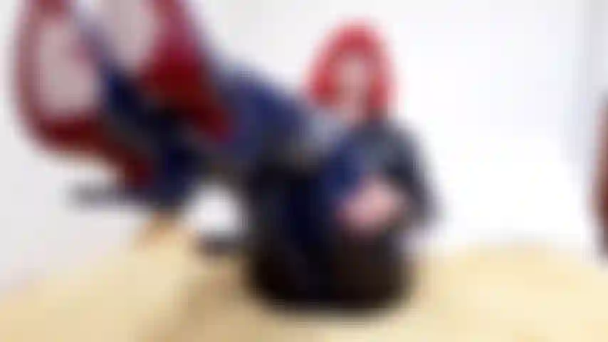 Eine catsuit-gestiefelte schlampe, anal-dp mit 2 bbc-insgesamt gedehnten löchern!