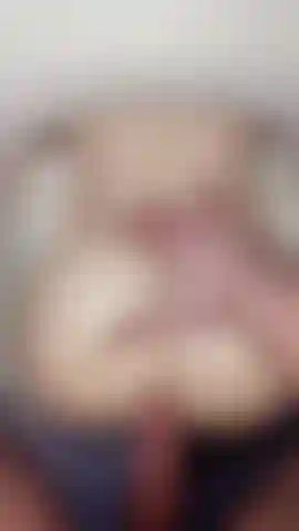 Neu ich ficke dich von hinten und komme überall auf deinen arsch.