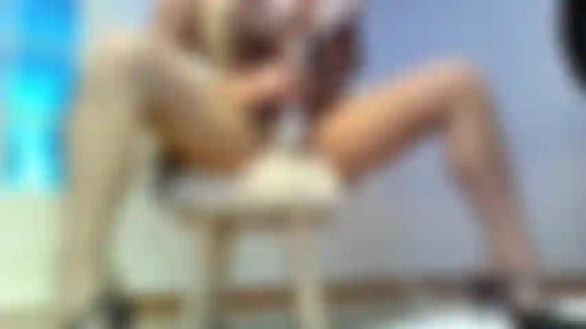 Loud orgasm with hitachi wand. Pantyhose masturbation.