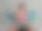 Kleine penisdemütigung mit schwanz- und eierfolter 60fps 1080p.