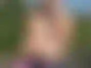 Oben ohne in den feldern irlands.