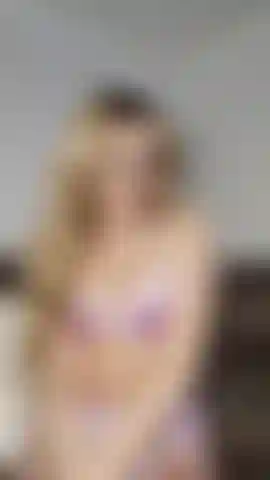 CEI -- POV i'm your girlfriend convincing you how fun it would be for you to cum in my hands and feed you every drop of it hehe watch me get naked and tease you with my body and wet pussy and do a countdown from 10 until you cum into my hands and i feed you your cum like a good boy! [10 mins]