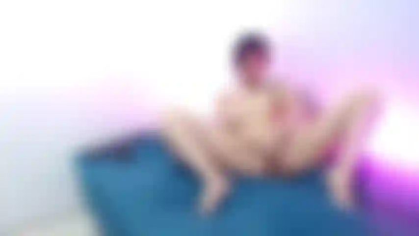 Reibe den kitzler ...