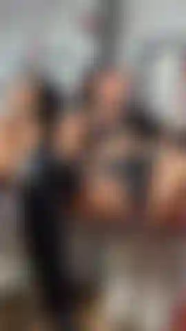 Eine sexy brünette latina.