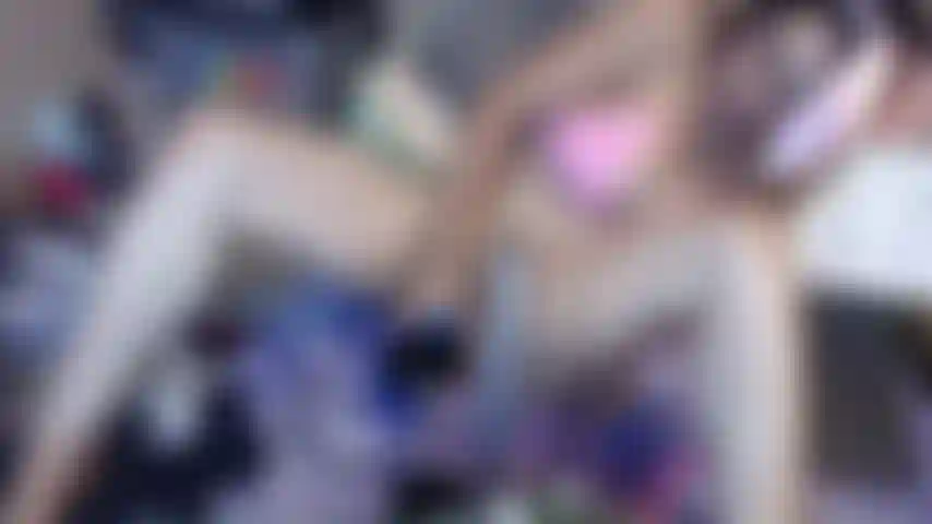 Bunny wird gefickt, während ich dir sage, du sollst für mich aussteigen.