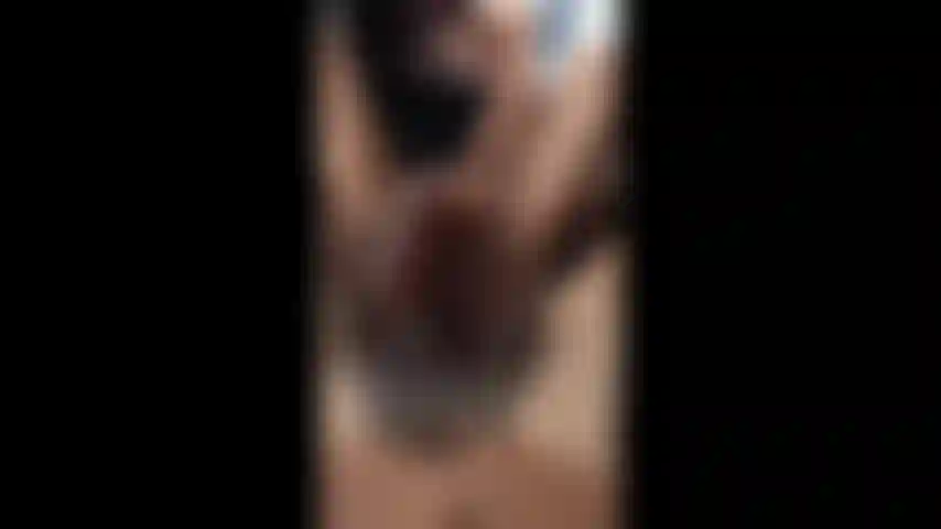 Video paar footjob ich masturbiere herrn mit meinen füßen dann fickt er mich und spritzt auf meine füße.