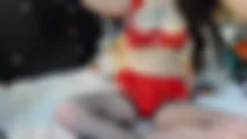 Eine hexe vertauscht unsere körper, damit wir erforschen.