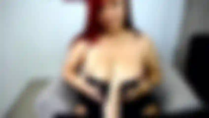 Ficke titten mit viel spucke und speichel.