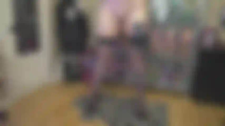 Fingering in Stockings and High Heels