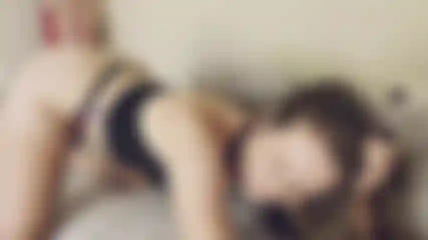 " Wie ich es mag". Erkläre genau, was ich von dir will, und zeige es dir auch aus erster hand ;). Ficke meine cremige muschi mit einem dildo und komme so hart!