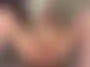 „ Meine zunge ist deine“. Küsse und sauge an meiner zunge, dann sieh zu, wie sie deinen schwanz leckt und dich so hart macht. Fick mich tief, bring mich zum abspritzen und füll mich dann voll ;).