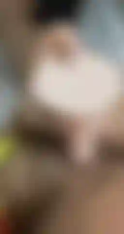 Schau mir zu, wie ich mich mit meinem spielzeug ramme.