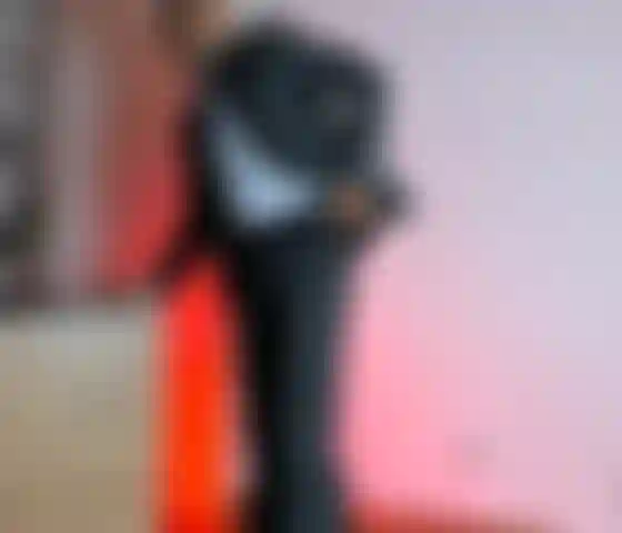 Sexy striptease bis zur engen unterwäsche – erotisches tanzen und meine besonderen moves.
