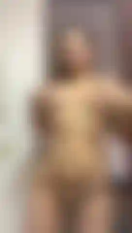 Ich musste mich verstecken, um meine muschi zu ficken.