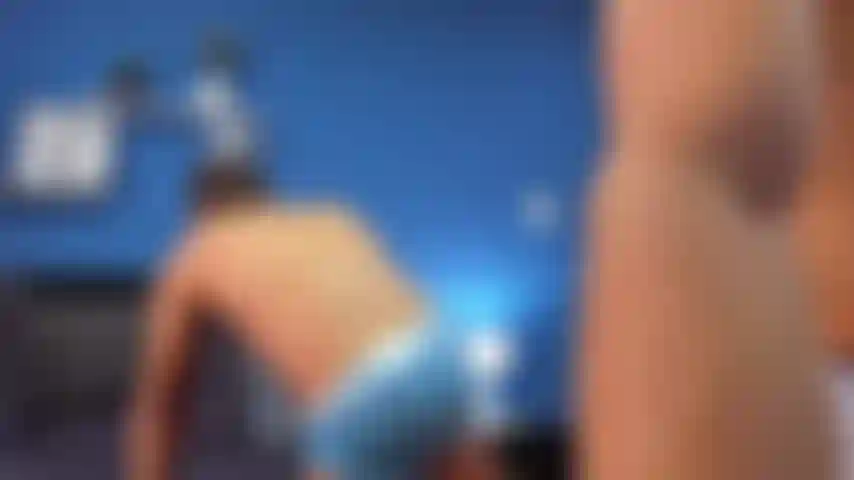 Felipe wird hart gefickt.