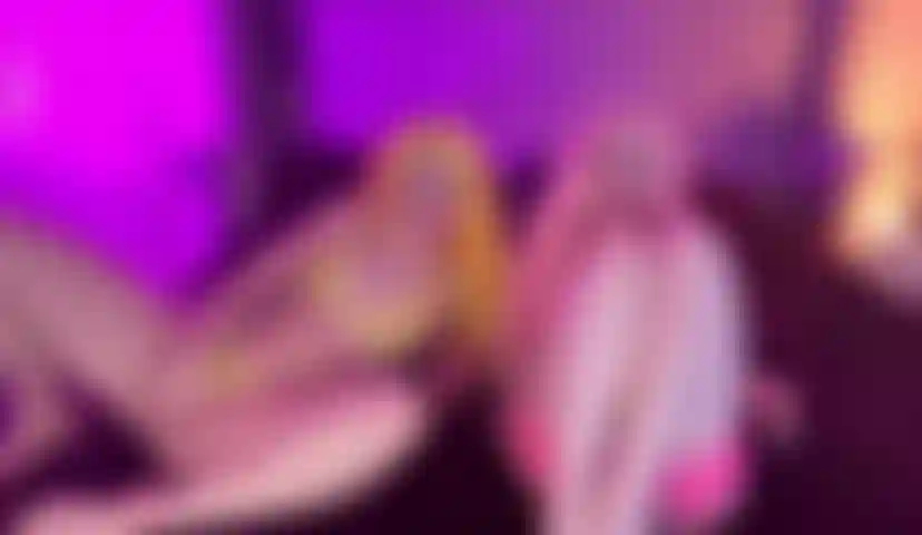 Cum-wettbewerb mit tasteofamethyst! Welches mädchen kommt zuerst mit fingern und spielzeug??