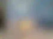 Für alle meine strumpfhosenliebhaber. Hauchdünne, kaum schwarze strumpfhose. Goldshow von mir, wie ich dich necke, indem ich den bloßen durchblick von arsch und schritt zeige. Ich sage dir, du sollst meinen arsch und meine füße in strumpfhosen anbeten. Joi.