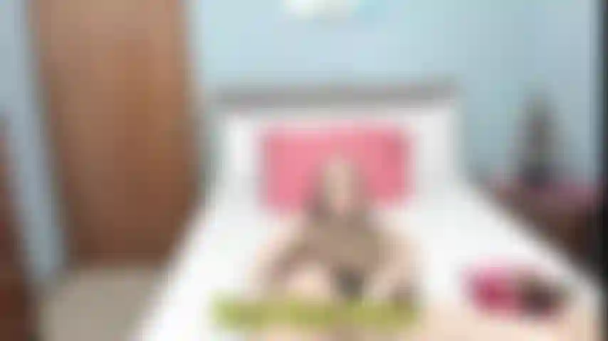 Satinpantymodeling12-28-23.