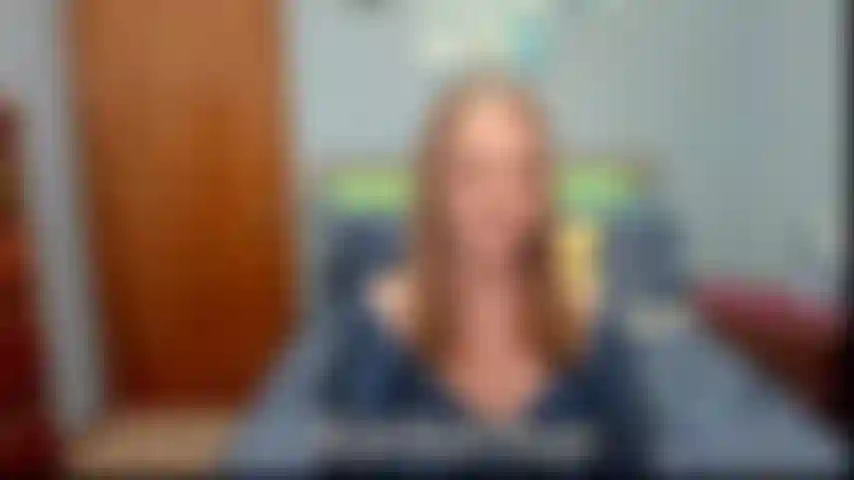 Enge lederhosen, große ärsche necken – ich ziehe eine hautenge lederhose an, ziehe sie dann aus und necke sie mit meinem großen arsch.