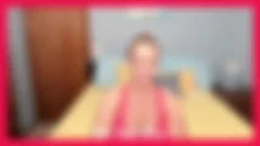 Redpvcdressheels-ridingbbc-sexy rotes pvc-kleid in roten pumps, die neckt, schmutzig redet und den arsch wackelt. Dann reite ich ein bbc-spielzeug und gebe freude.