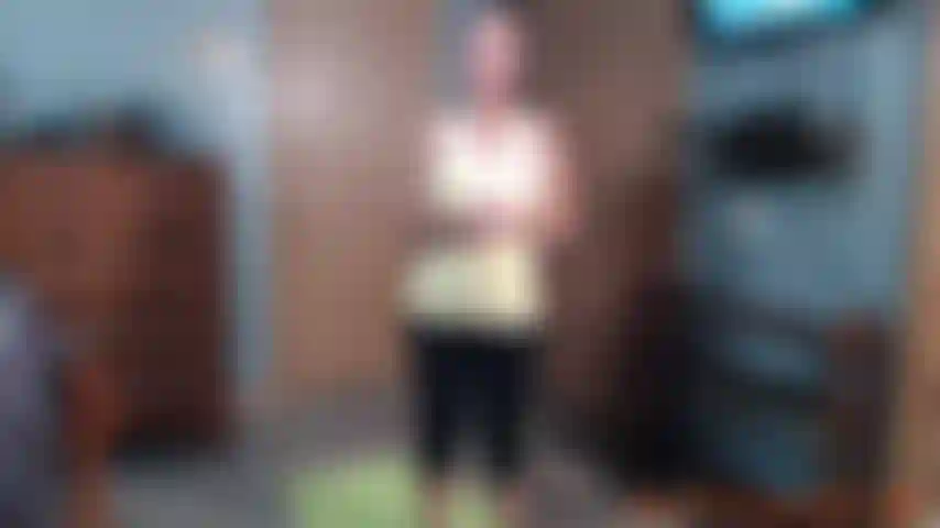 Nikkis nacktes training.