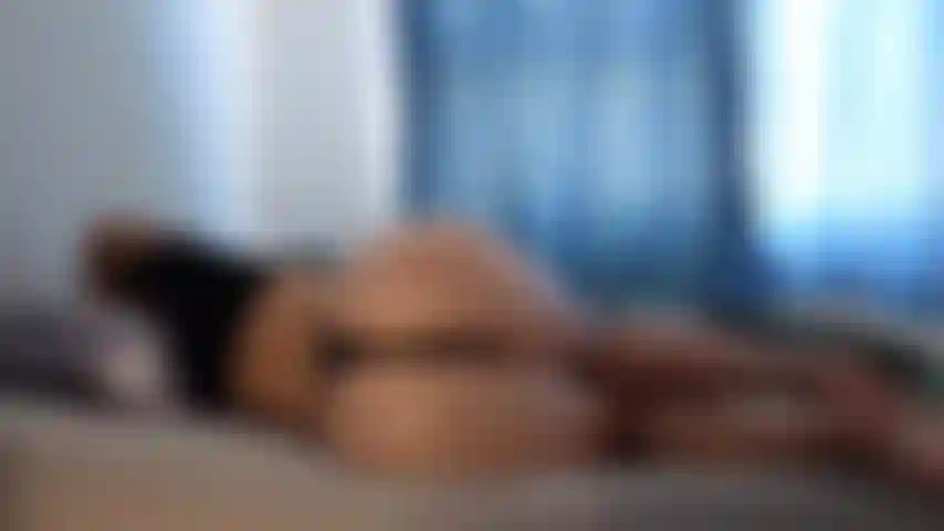 Milf-morgen-stretching.