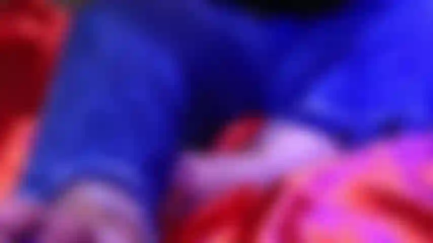 Ich spüre ein sexuelles, sinnliches und erotisches mädchen, das gerne leidenschaften weckt und dass deine wünsche für mich extrem sind.