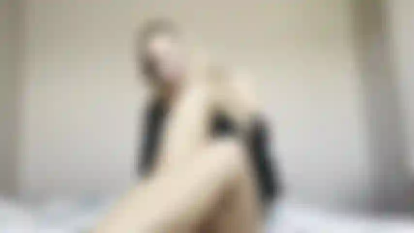 Solo, 14.09.2023. Reverse cowgirl. Lutsch meinen dildo und hüpfe darauf.