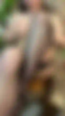 Nackter körper und weiche nylonstrümpfe.