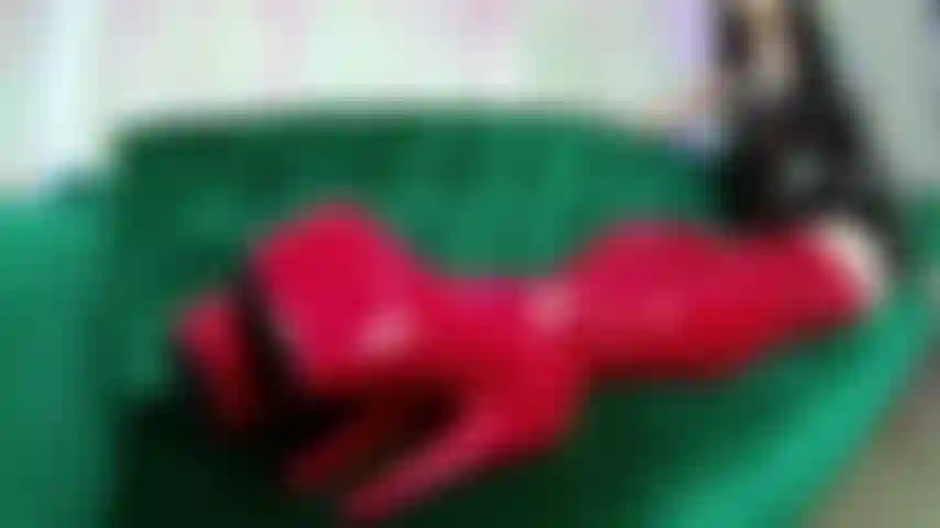 Verehre meine roten stiefel.