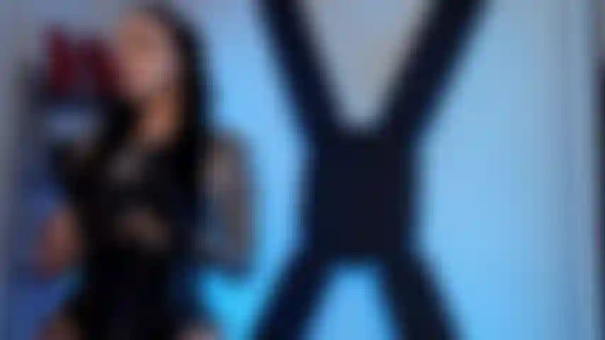 Bisexueller strap-on mit aroma.