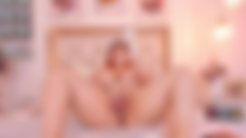 Spiele mit meiner haarigen muschi.